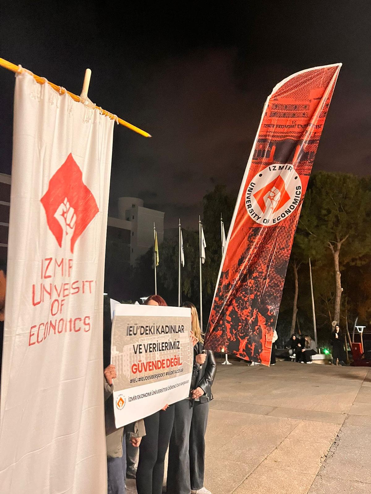 Parayı veren veriyi çalar: İzmir Ekonomi’de kadın öğrencilere siber taciz